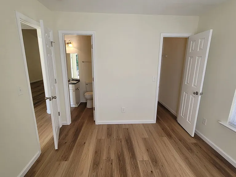 Northeast Arcadia Lakes — Photo 12