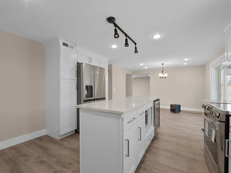 3383 Paris Blvd — Photo 30