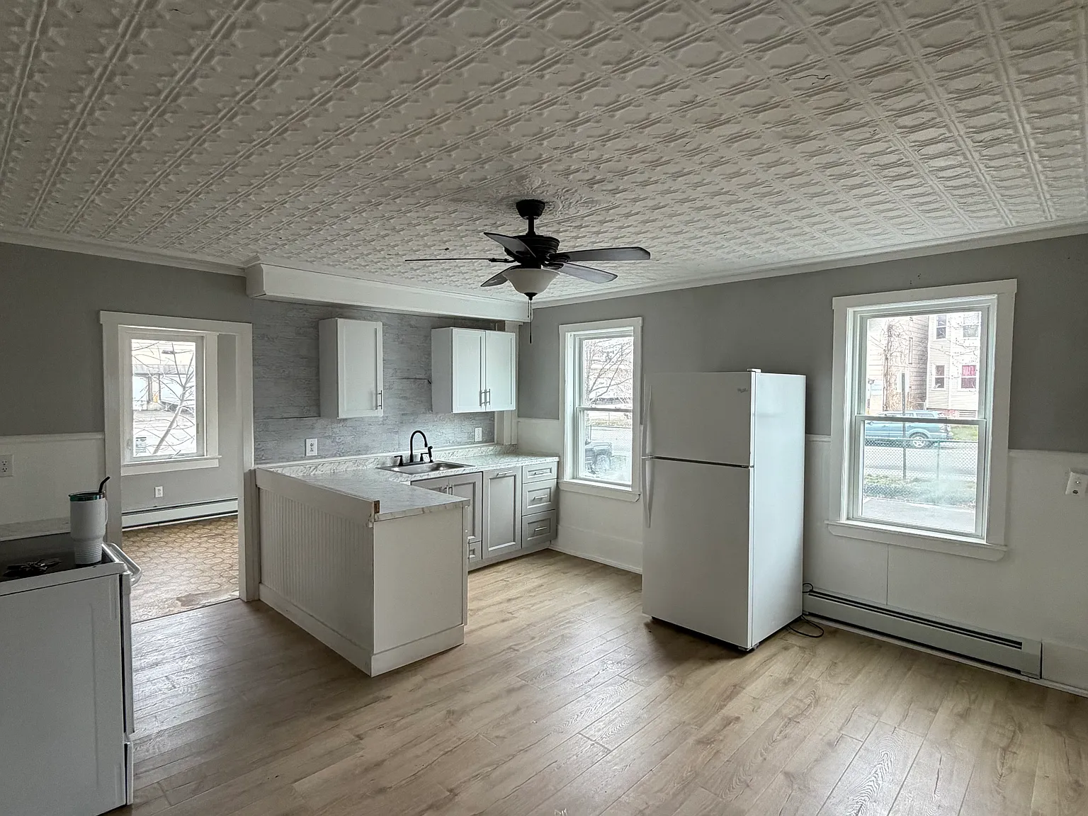 3 bed, $1,650 — Photo 3