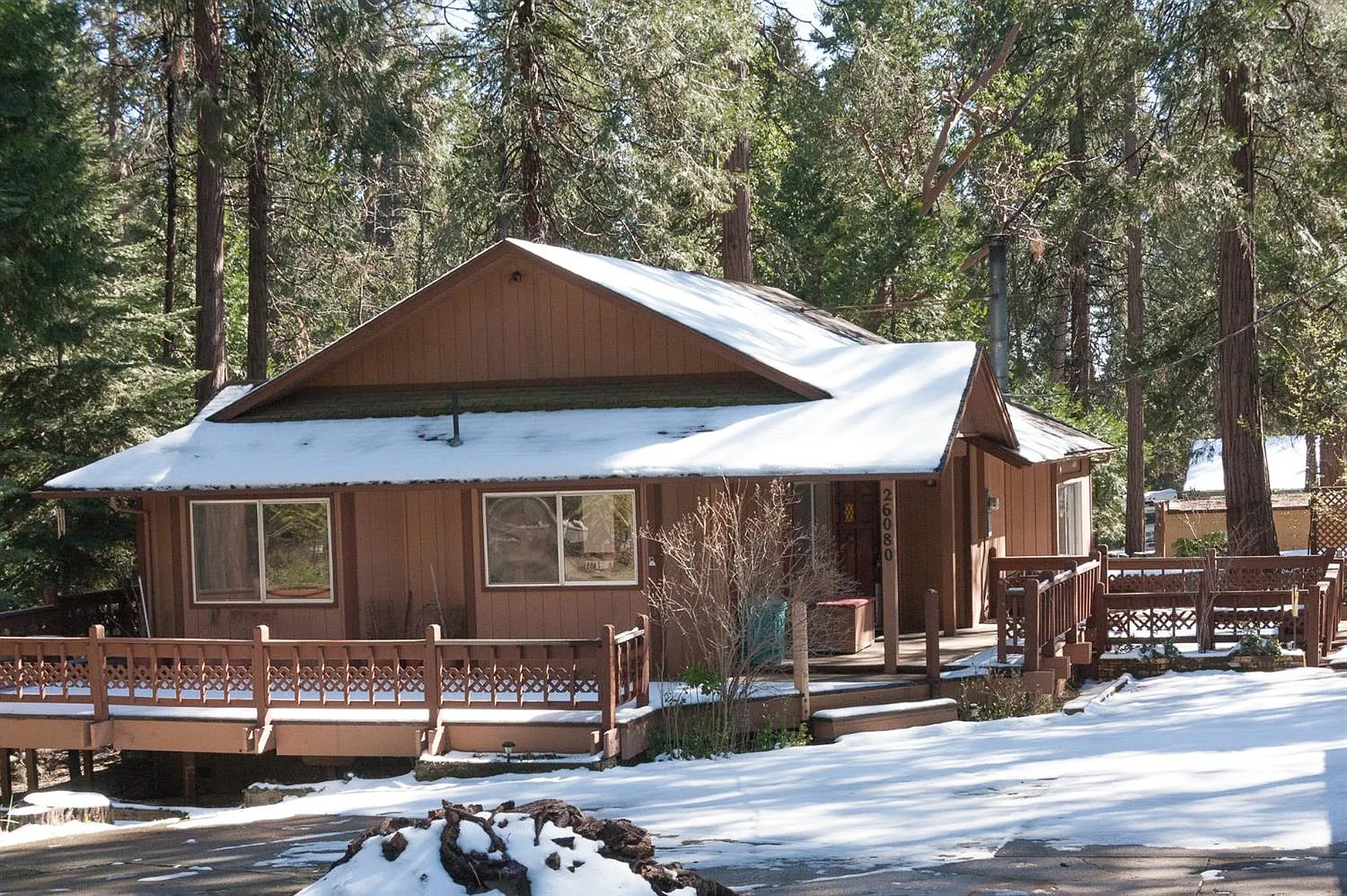 26080 Buckhorn Ridge Rd photo 1
