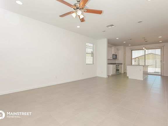 4th image of 4414 W Greenleaf Dr