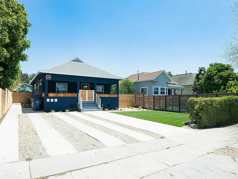 2322 Alta St — Photo 23