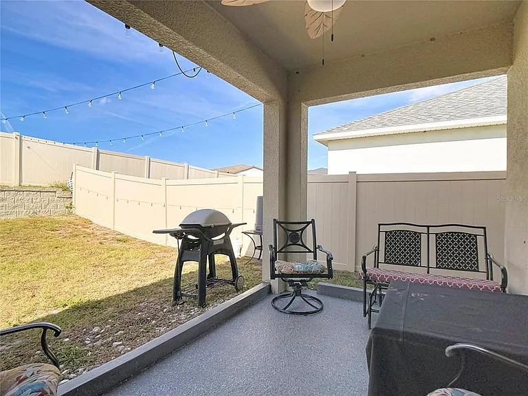 241 Meadowbrook Blvd — Photo 25