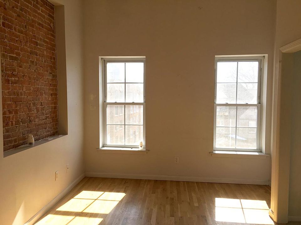 2nd image of 673 Bergen Ave #303