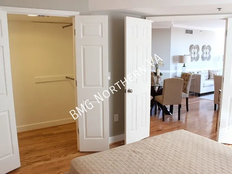 1276 N Wayne St #909 — Photo 14