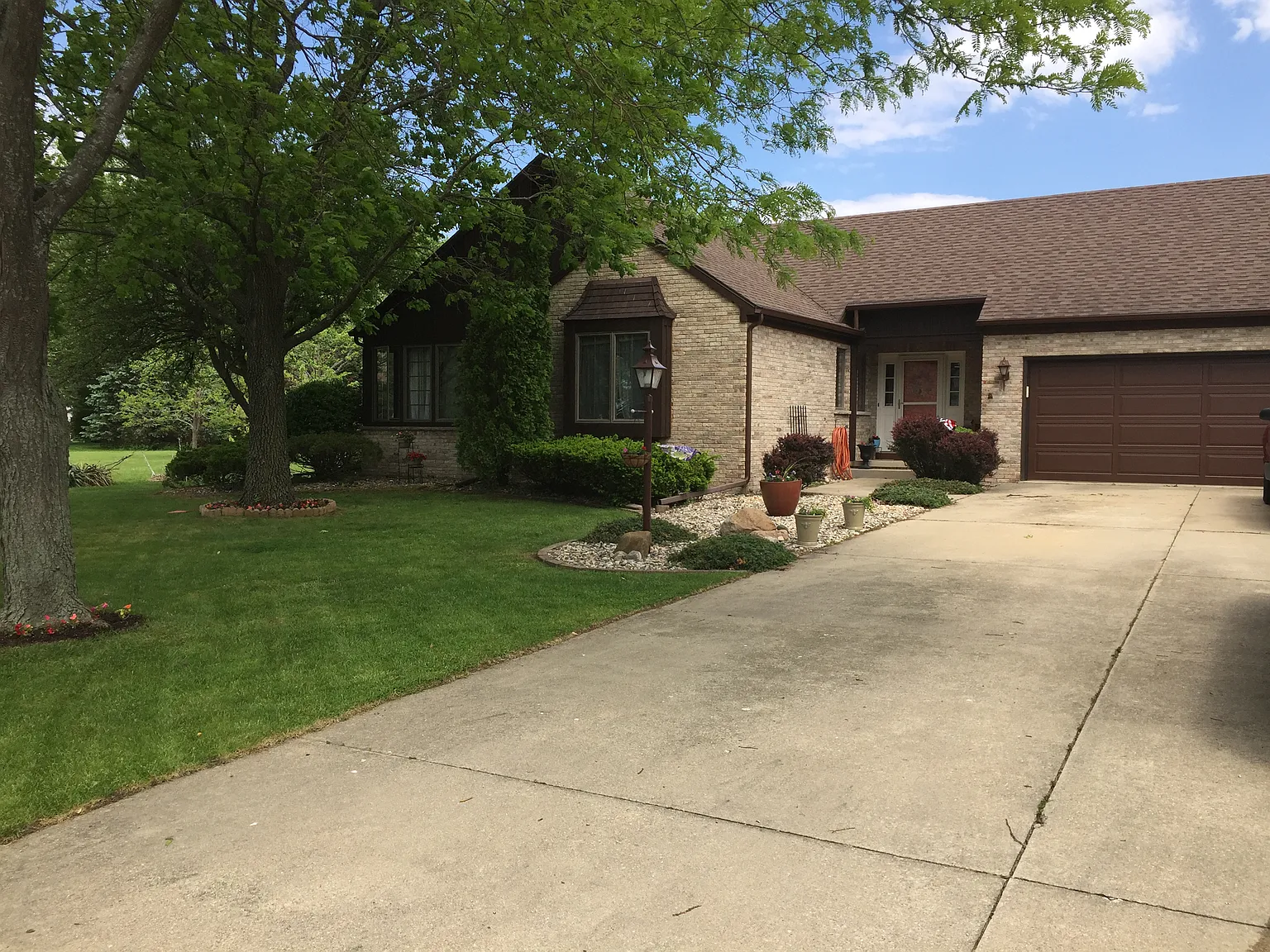 3444 N Chester Ave photo 1
