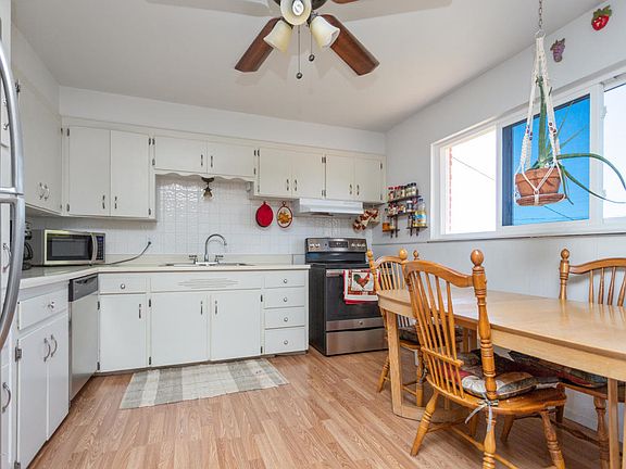 5th image of 2713 Palm St
