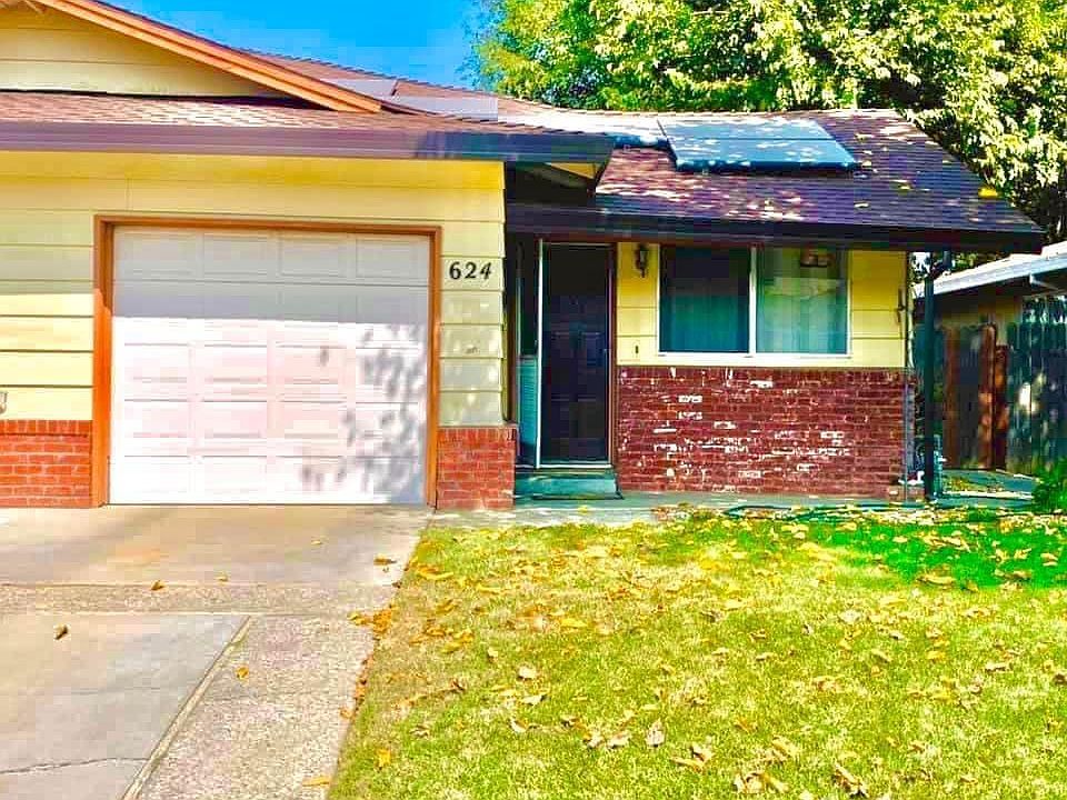 2nd image of 624 Acacia Way #624