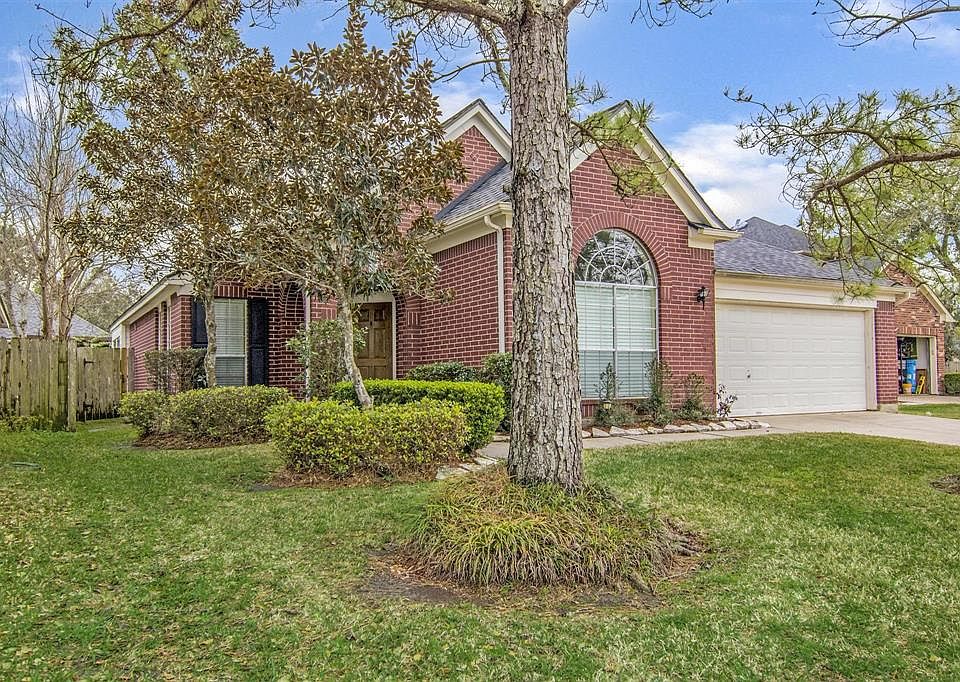 2nd image of 3618 Avey Ct