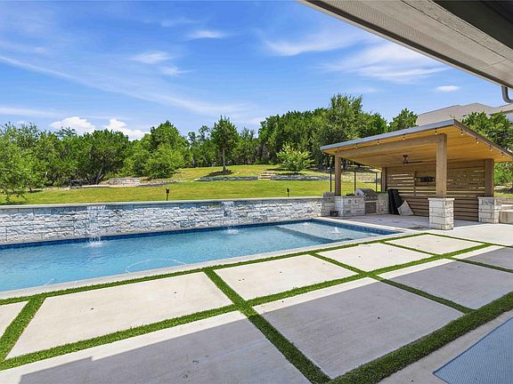 2nd image of 1078 Gato Del Sol Ave