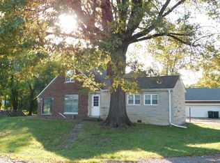43 E Hill St, Fountaintown, IN 46130