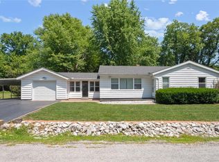 10015 Center Ln, Fairview heights, IL 62208