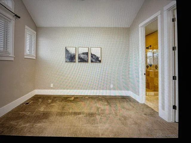 943 N Clarkson St — Photo 10