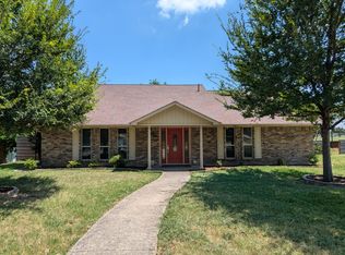 1302 Willow Way, Garland, TX 75043