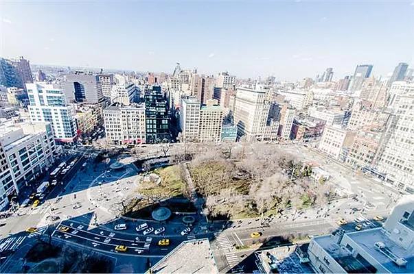 Rented by Park River | media 35