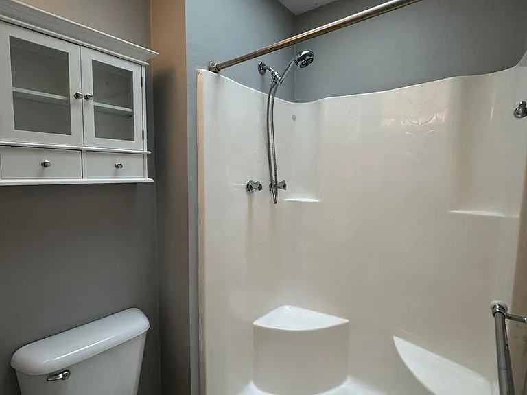 1568 Jameson Dr — Photo 7