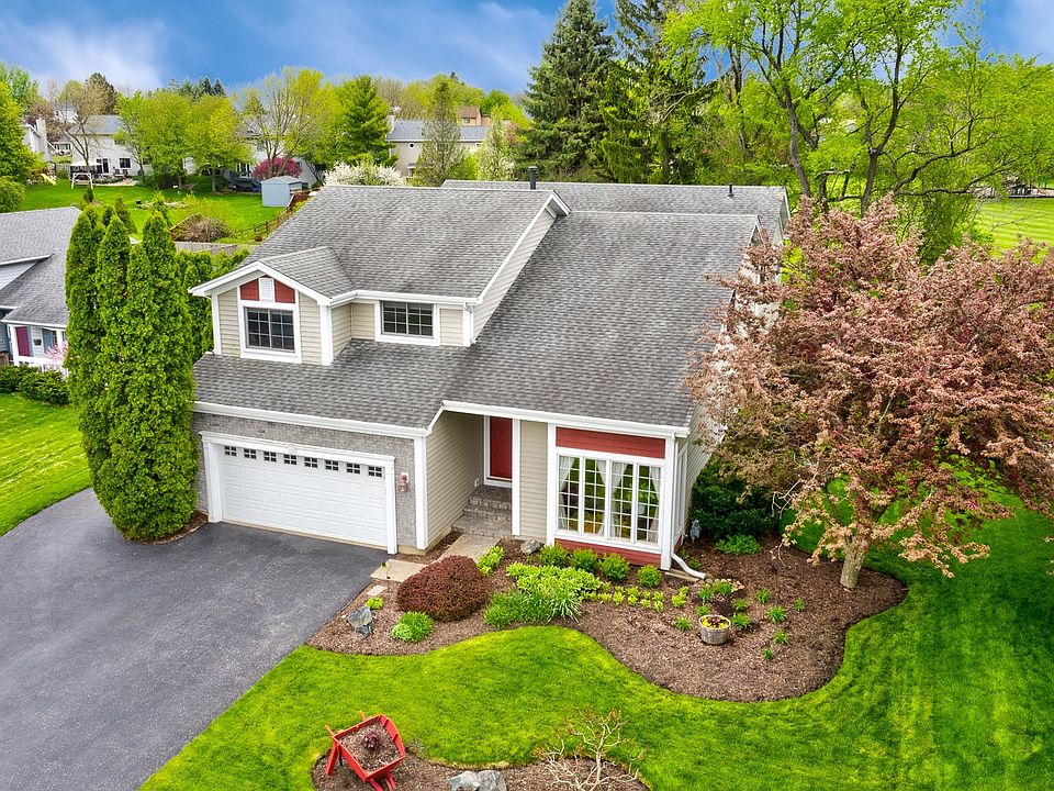 1st image of 17261 W Woodland Dr