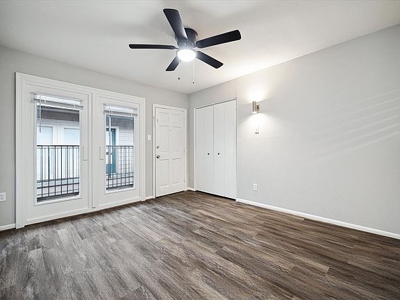 3rd image of 2202 Park St APT 14
