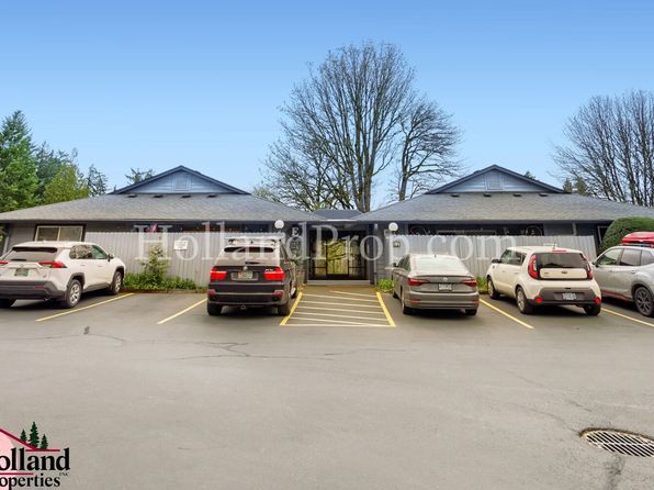 16810 SW Gleneagle Dr #36E