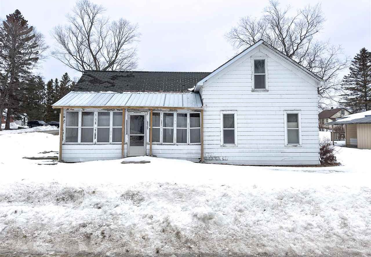 W116 Lake St, Naubinway, MI 49762 Zillow