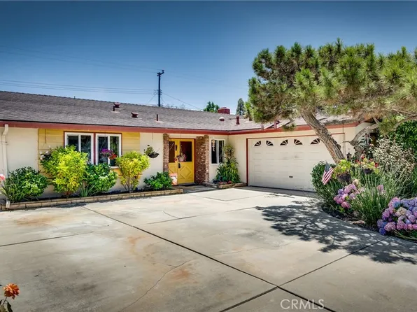 5742 Castle Dr, Huntington Beach, CA 92649