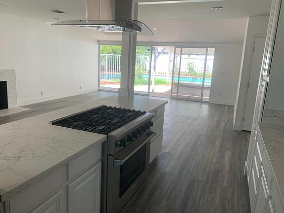 5th image of 8111 Andasol Ave