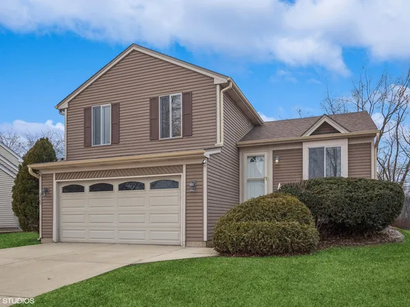 936 Hartwood Dr, Streamwood, IL 60107