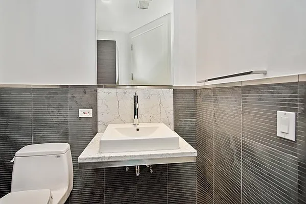 Rented by Keller Williams NYC | media 19