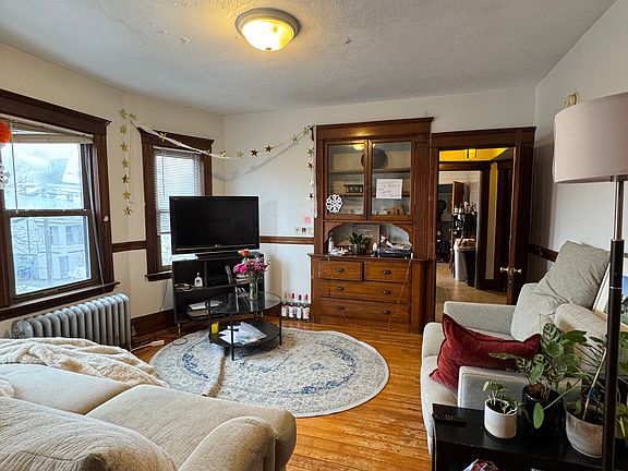 2nd image of 36 Mason St #2