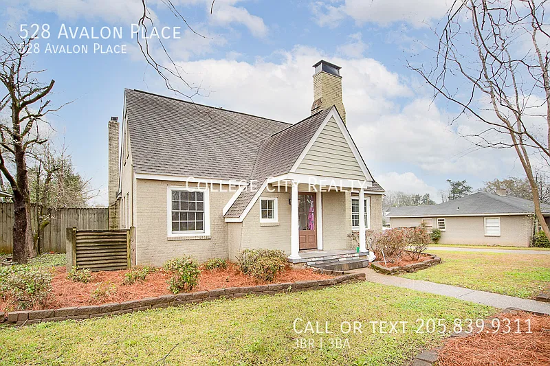 528 Avalon Place — Photo 2