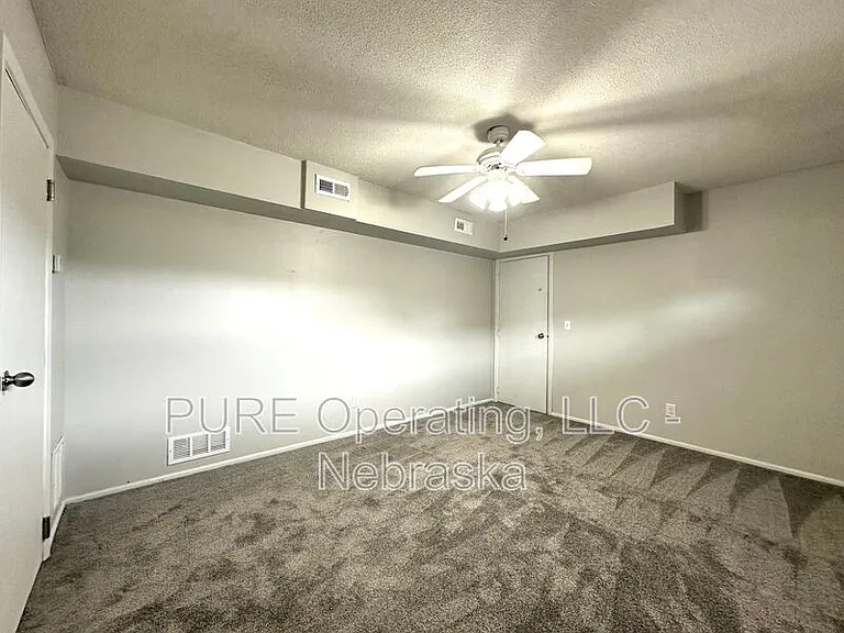4420 S 25th St #6 — Photo 11