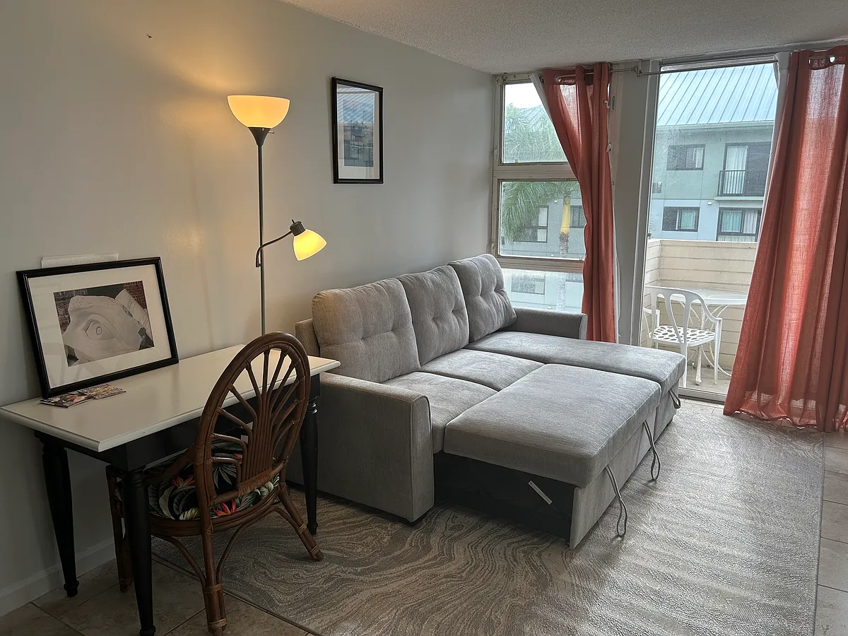Building Photo - 454 Namahana St #604