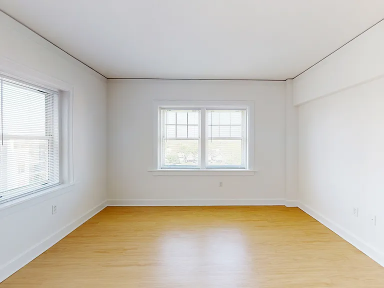 Dining/Living room