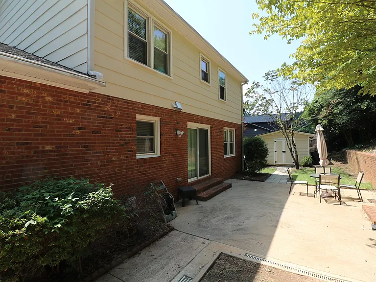 5410 Londonderry Rd — Photo 2