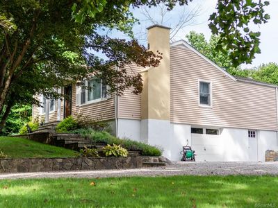 30 Hurd Ave, Monroe, CT, 06468