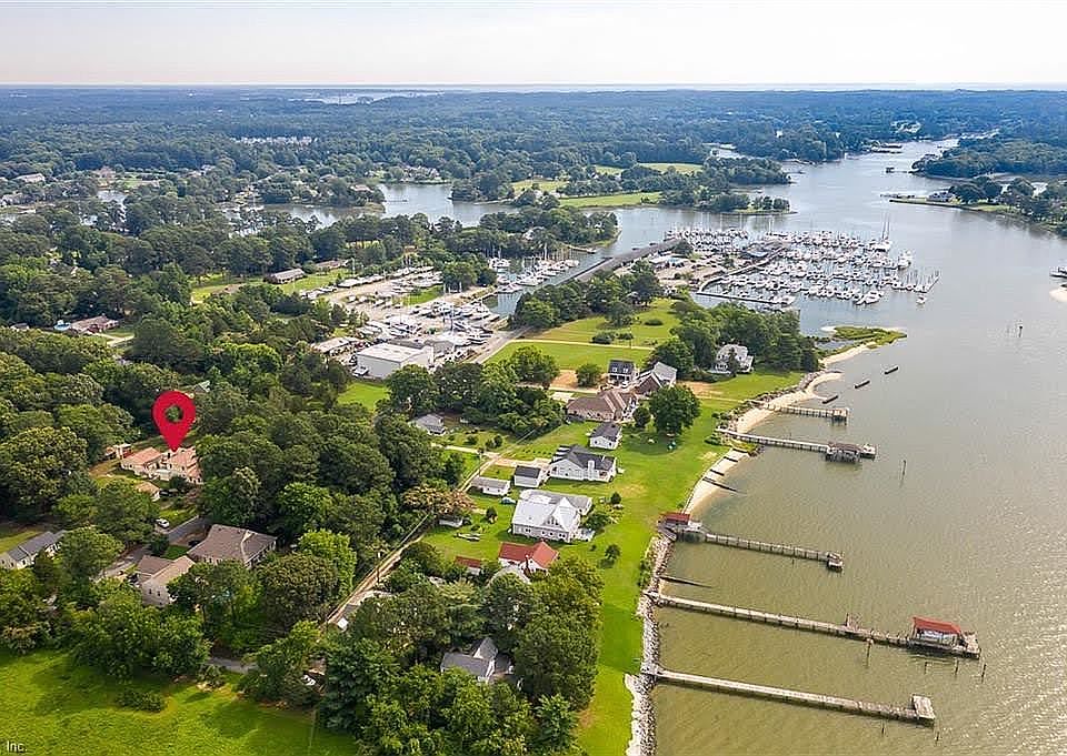7979 Yacht Haven Rd, Gloucester Point, VA 23062 | Zillow