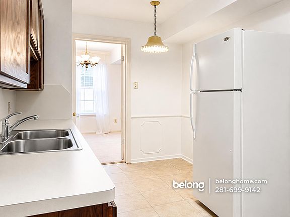 4th image of 357 N Post Oak Ln APT 211