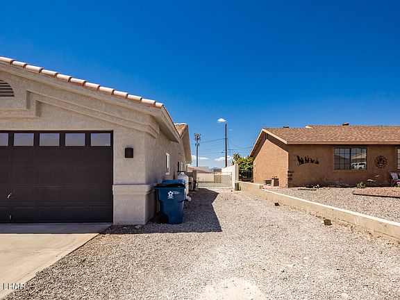 4th image of 2665 Diablo Dr