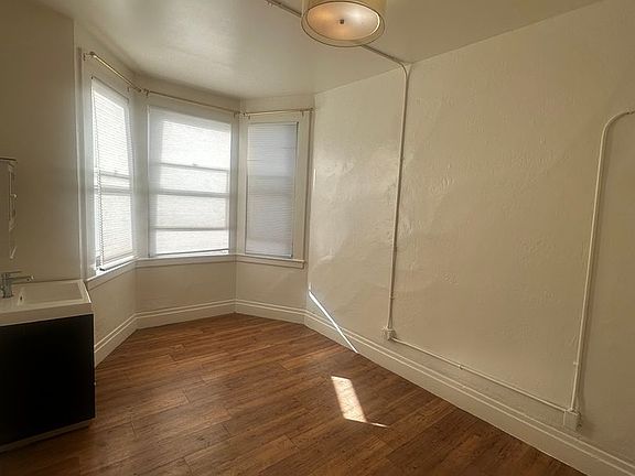 5th image of 205 9th St #28
