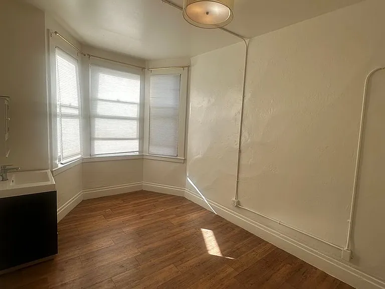 201-205 9th Street (7085rc) — Photo 5