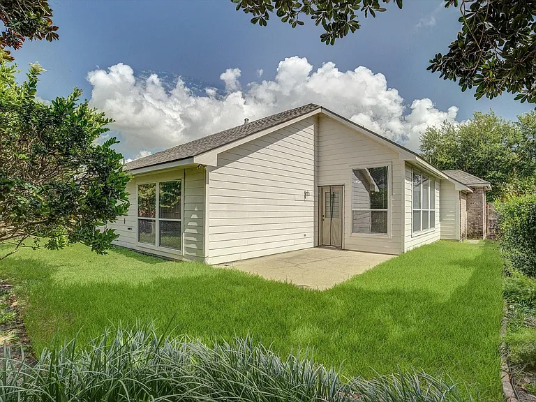 16011 Belleshire Glen Ln — Photo 24