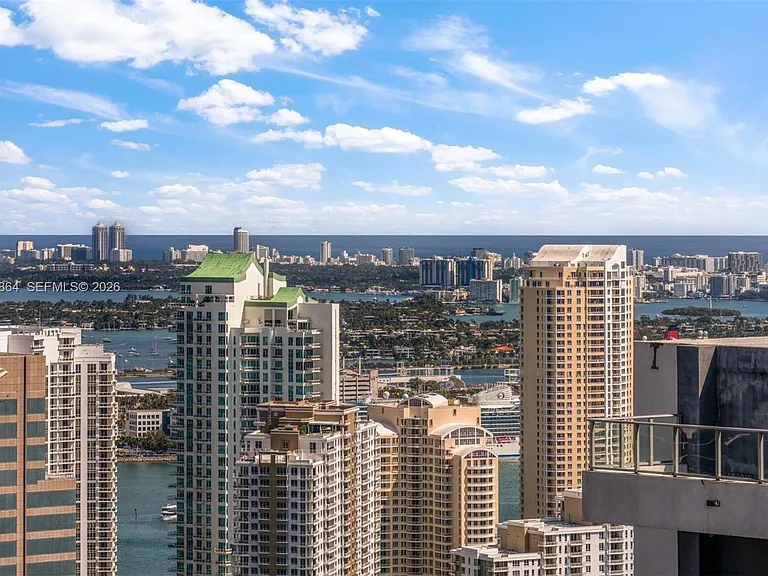 1000 Brickell Plz #Penthouse 5203 — Photo 31