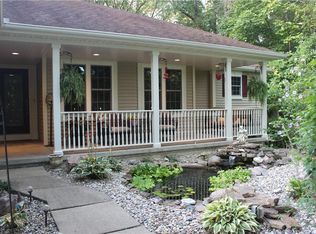 1074 Woodberry Ln, Charleston, IL