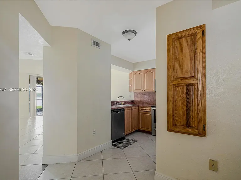 15545 Miami Lakeway N #102 — Photo 13