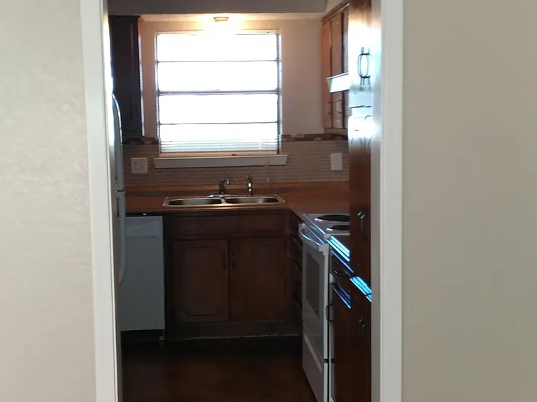 608 Tennessee St #6 — Photo 10