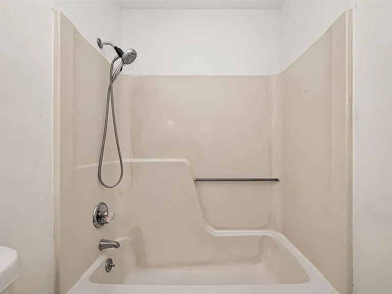 6203 Downwood Forest Dr — Photo 31