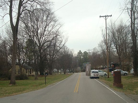 5th image of 934 Drummond Dr
