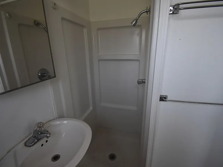 Cottage Apartments — Photo 8