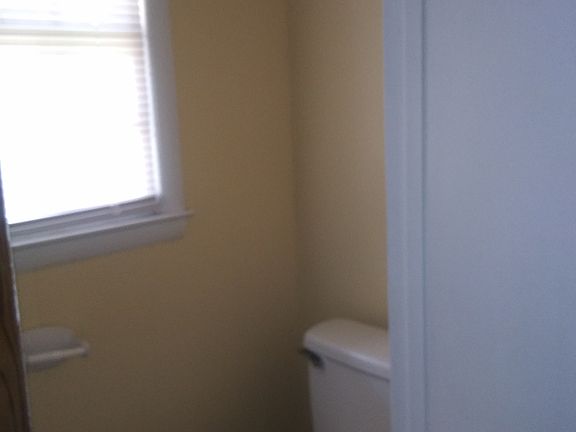 3rd image of 203 Graham St