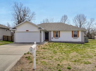 4210 W University St, Springfield, MO 65807